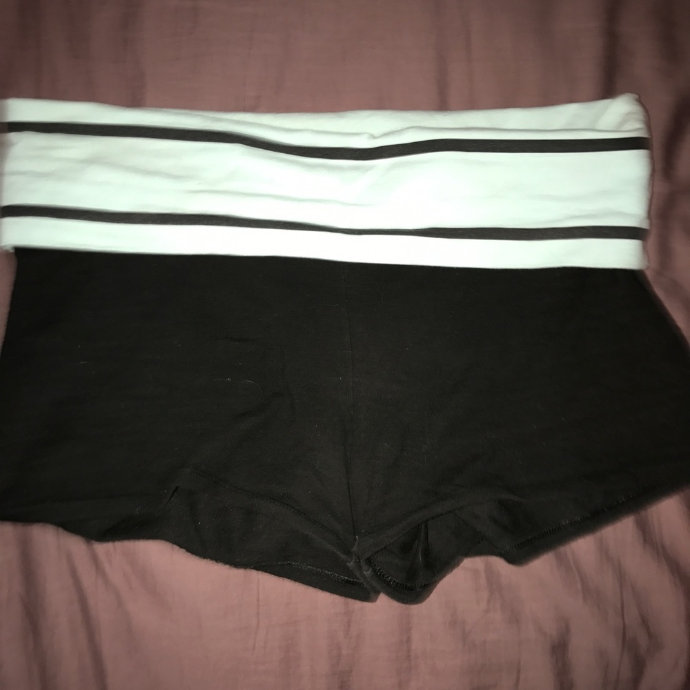 VS PINK YOGA SHORTS